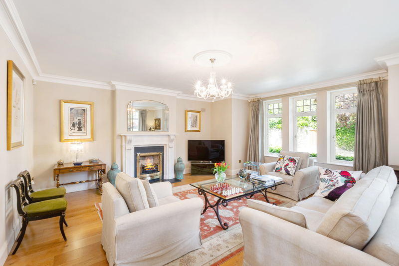 Reception room 1